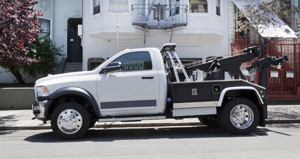 What an insurance agent needs to get your tow truck insurance quote