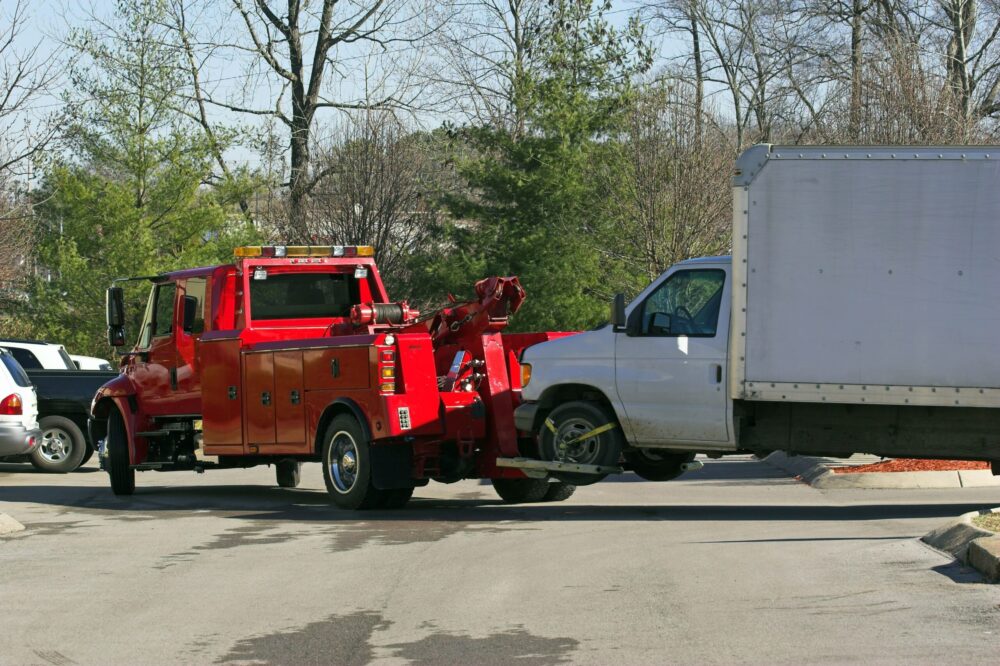 Everything You Need to Know to Start a Tow Truck Business