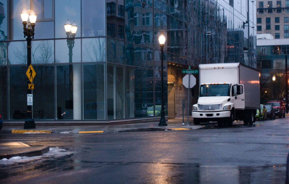 Key Considerations for Commercial Box Truck Insurance